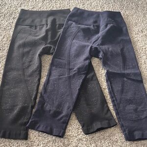 bundle of cropped lululemon leggings